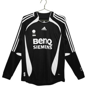 Camiseta Retro Real Madrid 06/07